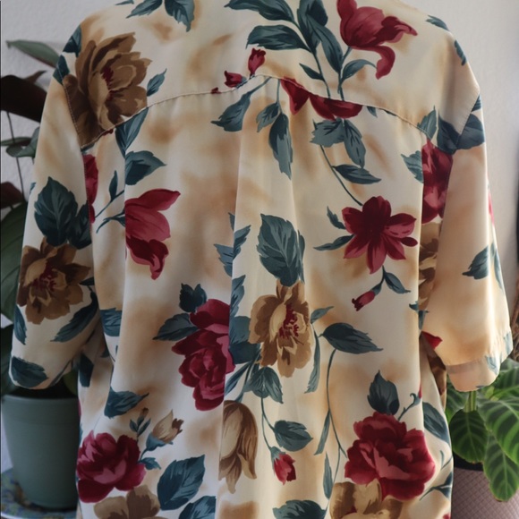 VINTAGE rose button up - Picture 2 of 4